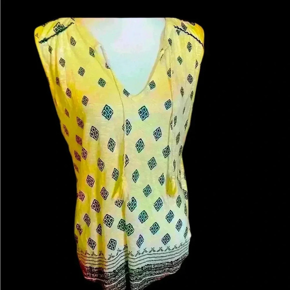 Lucky Brand ladies sleeveless blouse Large. NWT. Tassels in front V neck - Picture 12 of 12